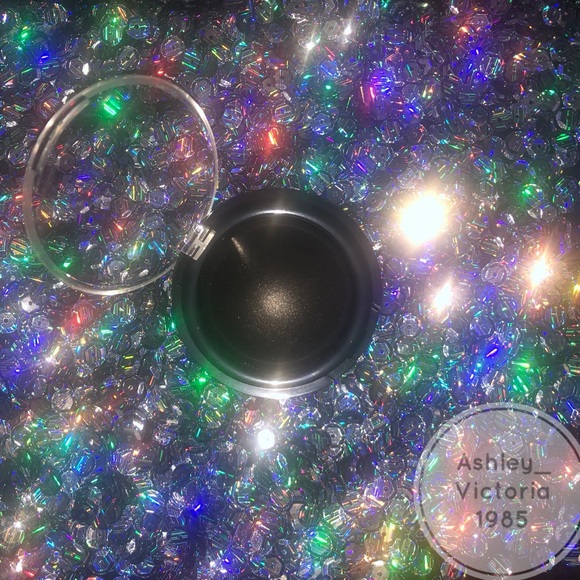 Pat McGrath Dark Matter Pigment of Dark Star 006 - Picture 2 of 12